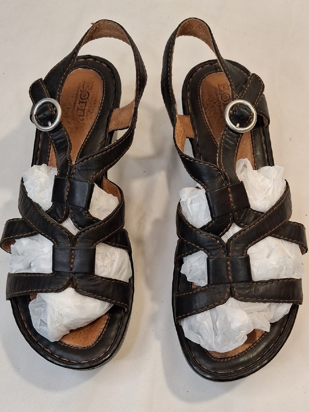 BORN  Black Leather Strappy Womens Sandals with Buckle. Lightly Worn.